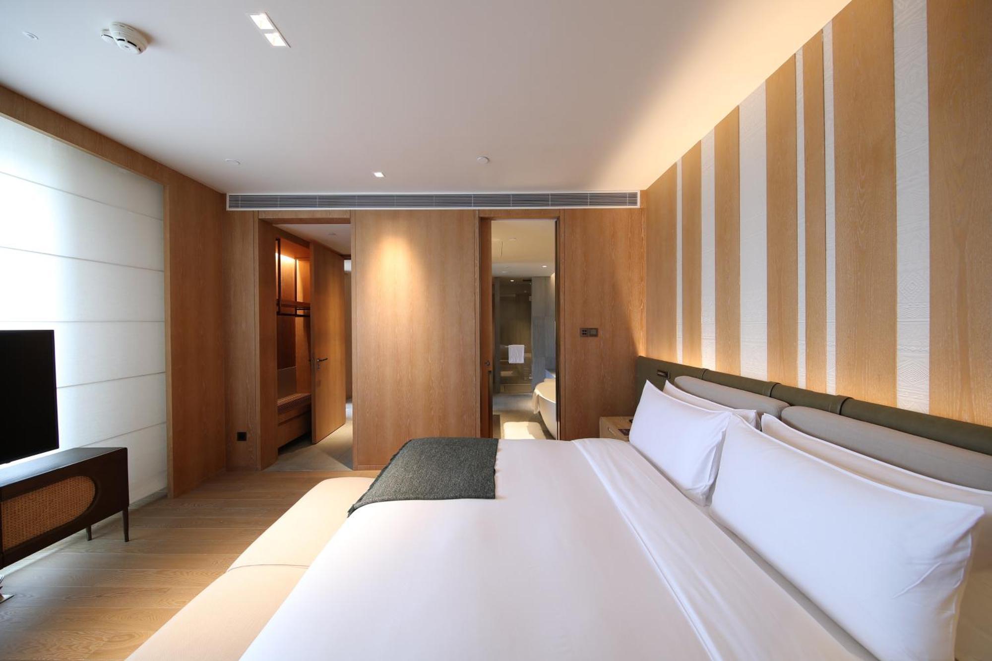 Joyze Hotel Xiamen, Curio Collection By Hilton מראה חיצוני תמונה