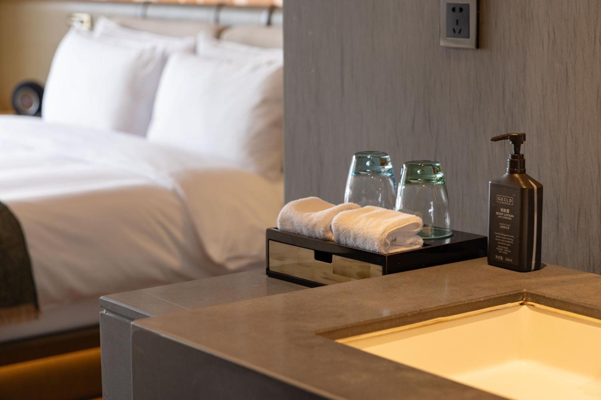 Joyze Hotel Xiamen, Curio Collection By Hilton מראה חיצוני תמונה
