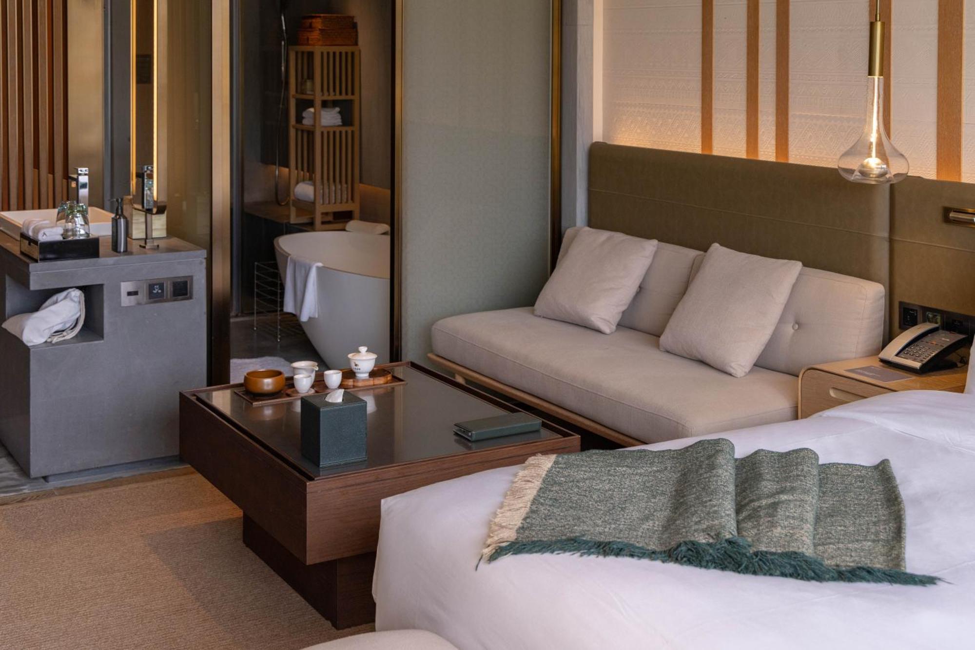 Joyze Hotel Xiamen, Curio Collection By Hilton מראה חיצוני תמונה