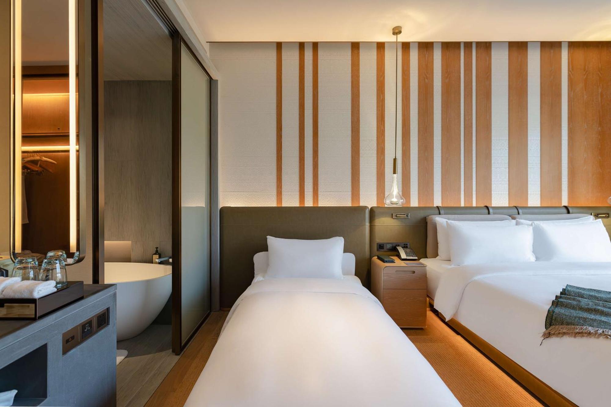 Joyze Hotel Xiamen, Curio Collection By Hilton מראה חיצוני תמונה